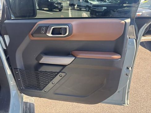 Used 2021 Ford Bronco Outer Banks w/ Sasquatch Package image 12