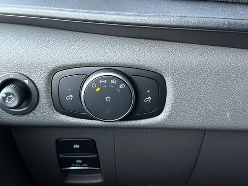 New 2026 Ford Transit 150 Low Roof image 21