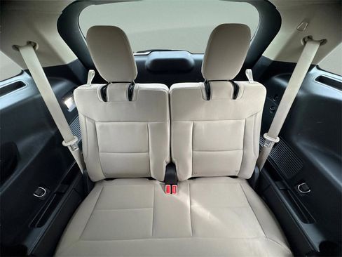 Used 2023 Ford Explorer 4WD image 15