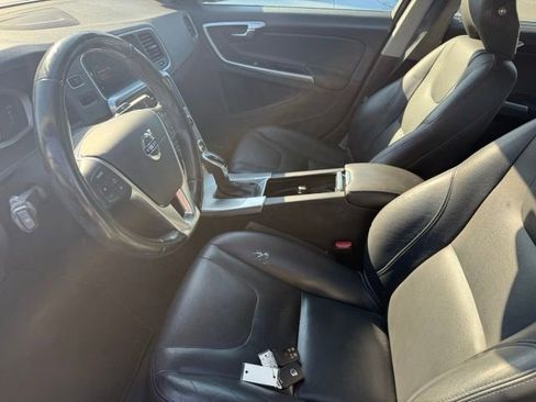 Used 2018 Volvo S60 T5 Inscription FWD image 7