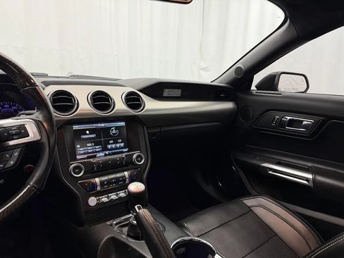 Used 2015 Ford Mustang GT Premium w/ Equipment Group 401A RWD image 28