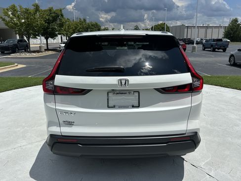 Used 2024 Honda CR-V EX-L image 9
