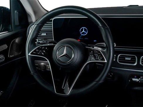Used 2024 Mercedes-Benz GLE 450 4MATIC w/ Winter Package image 39