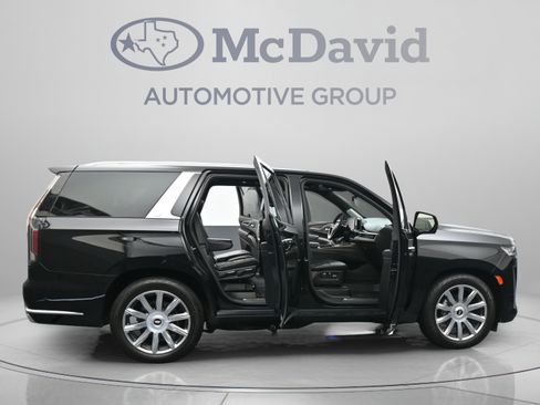 Used 2022 Cadillac Escalade Premium Luxury Platinum AWD/4WD image 41