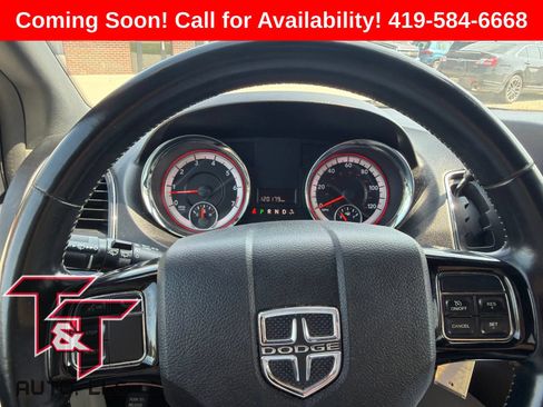 Used 2019 Dodge Grand Caravan SXT FWD image 11