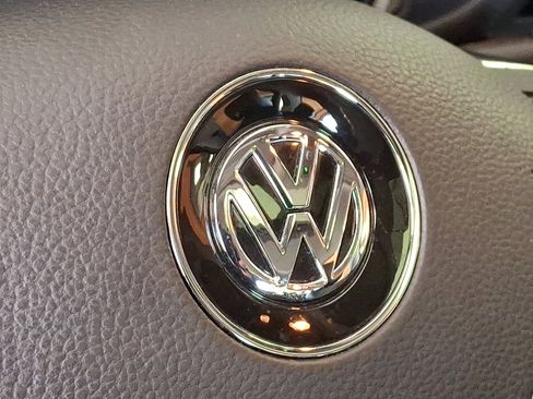 Used 2022 Volkswagen Passat 2.0T image 30