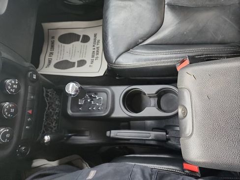 Used 2014 Jeep Wrangler Unlimited Sahara w/ Max Tow Package image 27