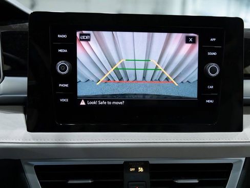 New 2026 Volkswagen Taos SE AWD/4WD image 24
