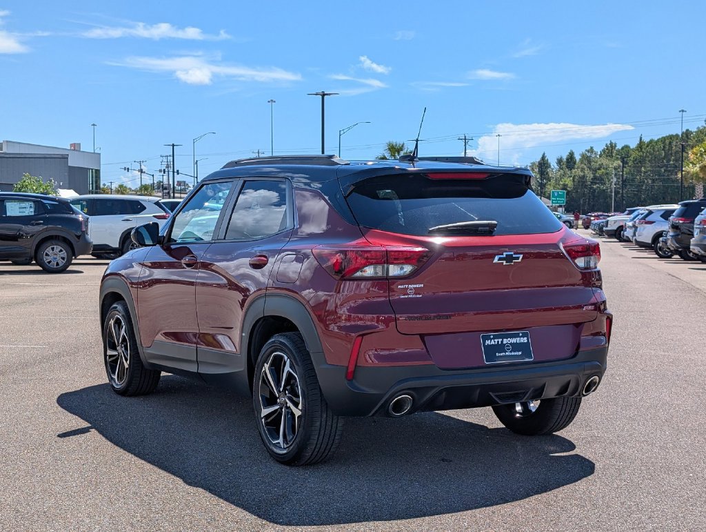 Used 2023 Chevrolet TrailBlazer RS FWD image 3