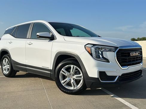 Used 2024 GMC Terrain SLE FWD image 5