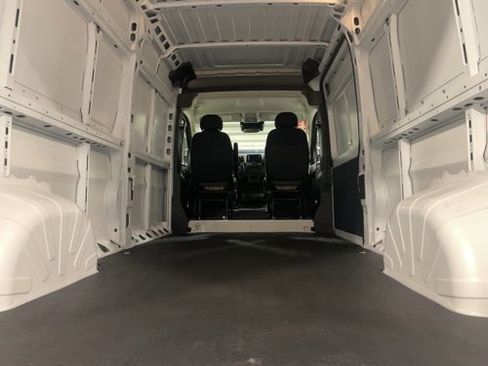 Used 2023 RAM ProMaster 2500 FWD image 14
