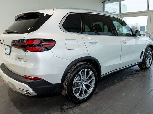 New 2026 BMW X5 xDrive50e w/ Premium Package image 5