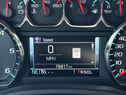 Used 2017 Chevrolet Tahoe Premier AWD/4WD image 23
