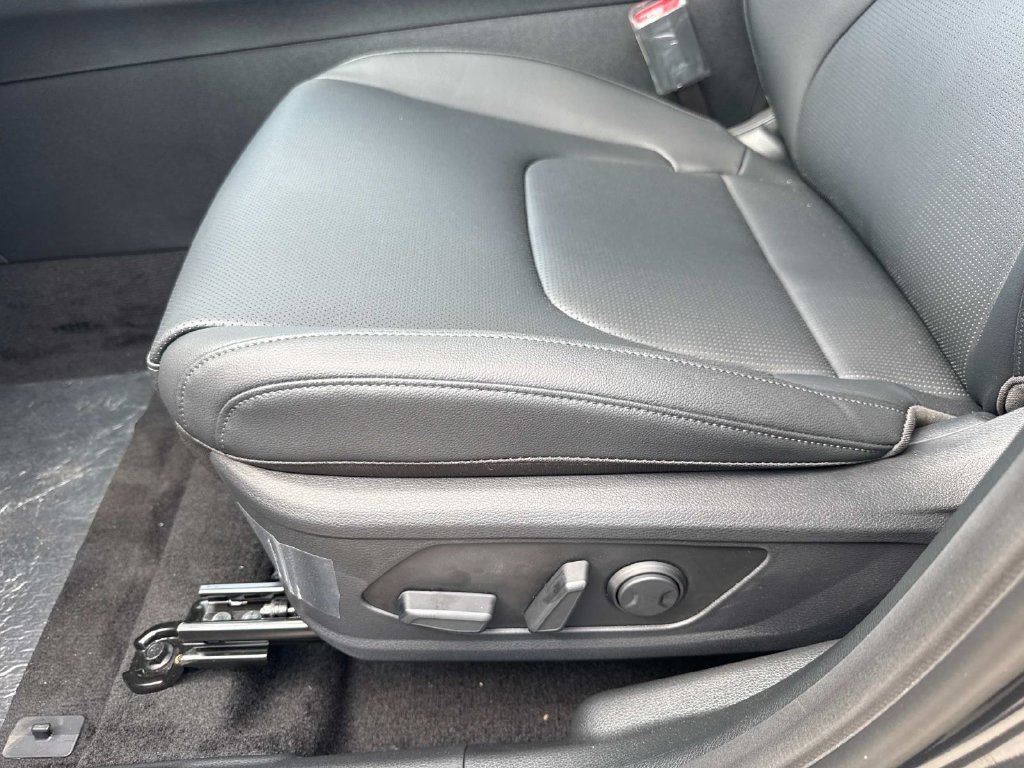 New 2026 Kia Sportage SX FWD image 17