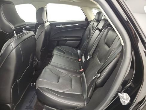 Used 2017 Ford Fusion Titanium image 29