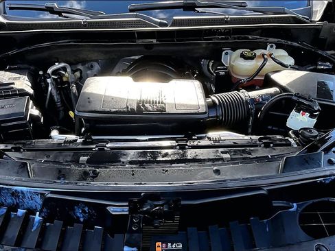 Certified 2023 GMC Yukon SLT image 31