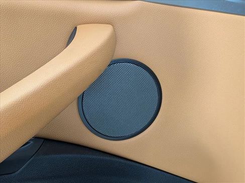 Used 2025 BMW X4 xDrive30i w/ Premium Package image 14