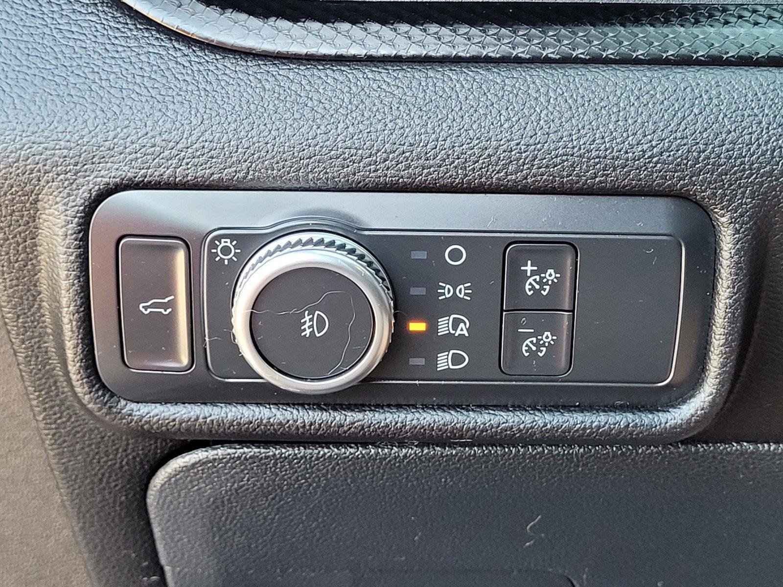 Used 2022 Ford Explorer ST w/ Equipment Group 401A AWD/4WD image 17