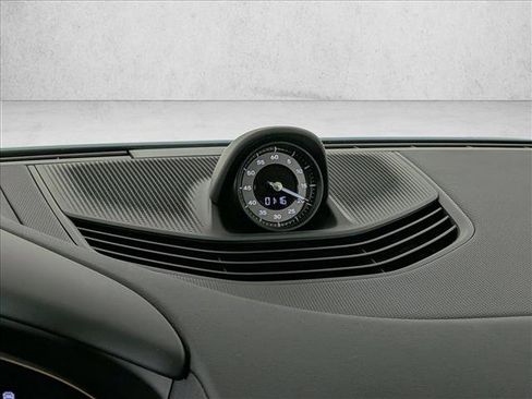 New 2026 Porsche Taycan image 27