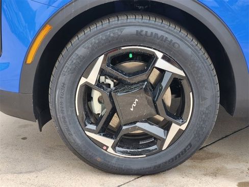 New 2026 Kia Sportage EX image 18