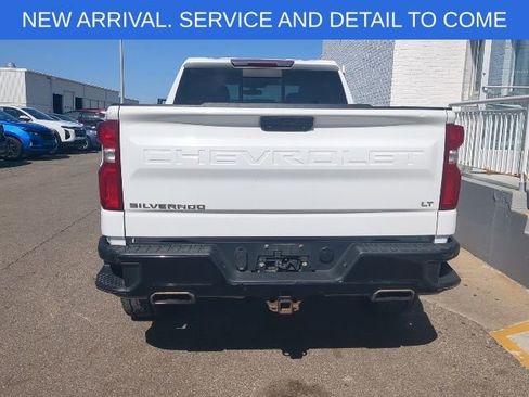 Used 2019 Chevrolet Silverado 1500 LT Trail Boss AWD/4WD image 3