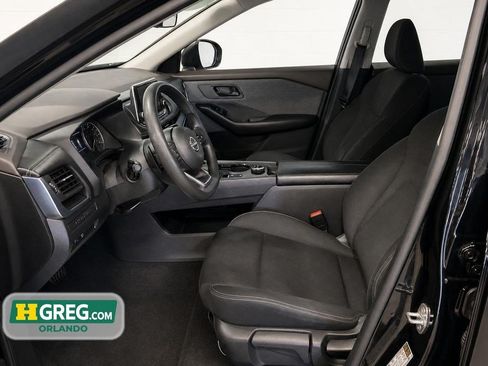 Used 2023 Nissan Rogue S AWD/4WD image 8