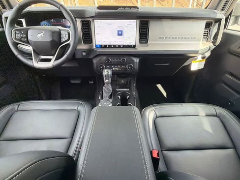 New 2026 Ford Bronco Outer Banks image 18