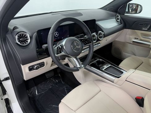 Certified 2026 Mercedes-Benz GLA 250 4MATIC image 8