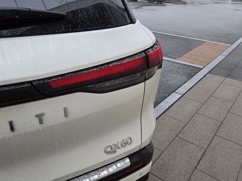 Used 2023 INFINITI QX60 Luxe w/ Vision Package image 15