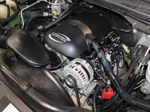 Used 2006 Chevrolet Silverado 2500 LT w/ Onstar Plus Package image 31