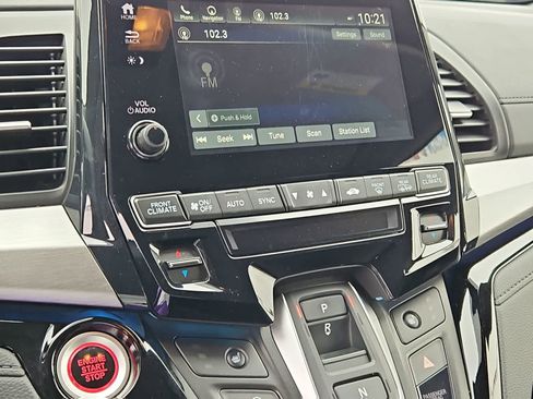 Used 2023 Honda Odyssey Touring image 29