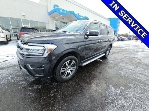 Used 2022 Ford Expedition Limited image 7