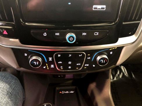 Used 2019 Chevrolet Traverse Premier image 23