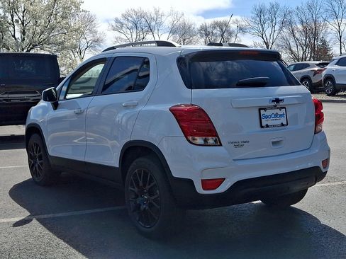 Used 2022 Chevrolet Trax LT w/ Sport Edition image 5