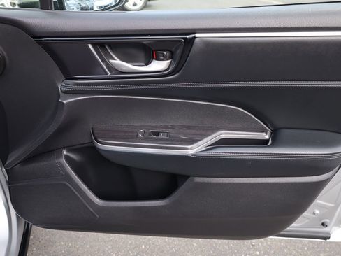 Used 2018 Honda Clarity Plug-In Hybrid image 18