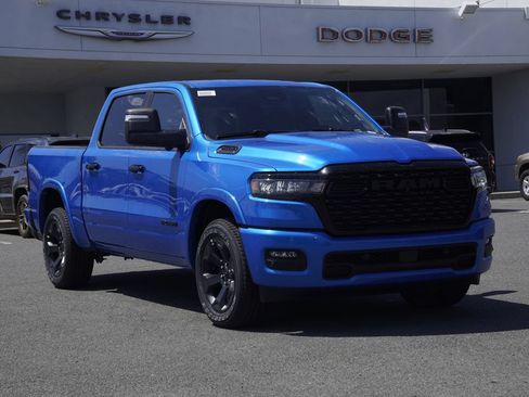 New 2026 RAM 1500 4x4 Crew Cab image 2
