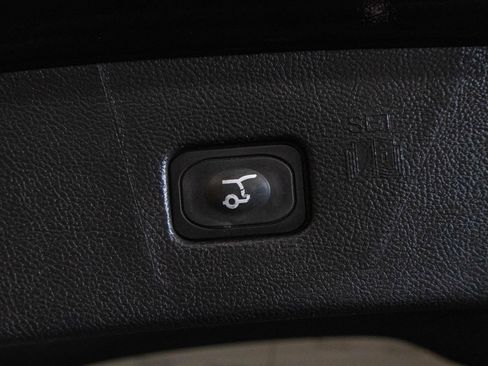 Used 2024 Ford Edge Titanium image 24