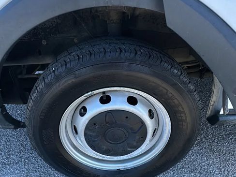 Used 2018 Ford Transit 350 XL RWD image 29