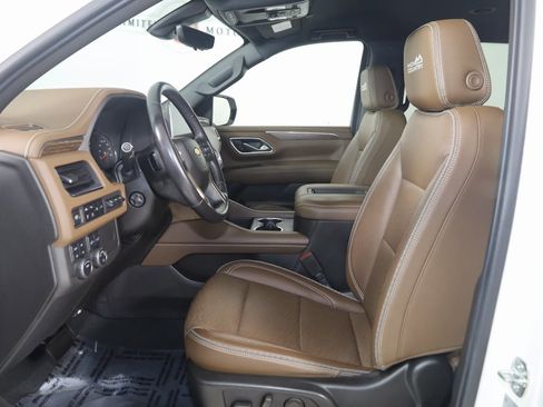 Used 2021 Chevrolet Tahoe High Country image 11