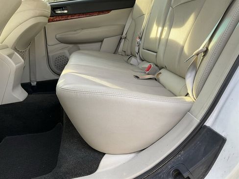 Used 2012 Subaru Outback 2.5i Limited AWD/4WD image 14