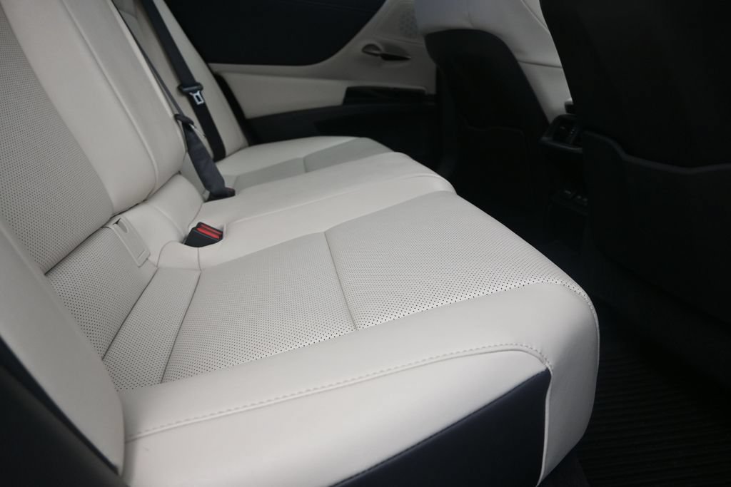 Used 2025 Lexus ES 350 w/ Premium Package FWD image 22