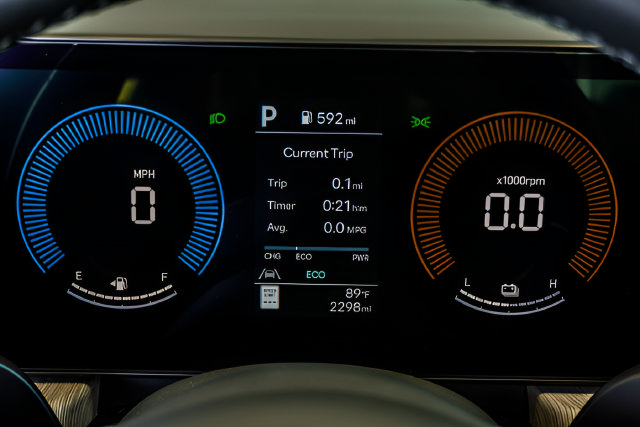 Certified 2025 Hyundai Sonata SEL FWD image 31