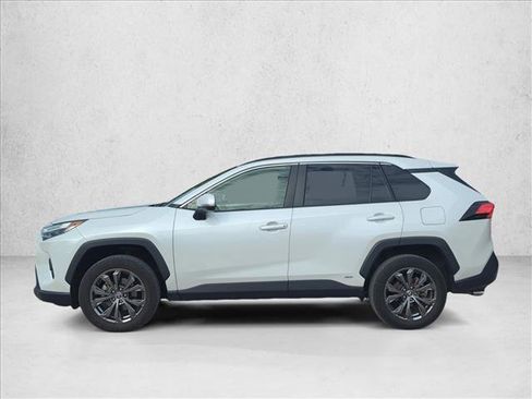 Certified 2023 Toyota RAV4 XLE Premium AWD/4WD image 5