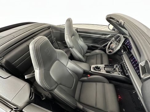 Certified 2025 Porsche 911 Carrera RWD image 14
