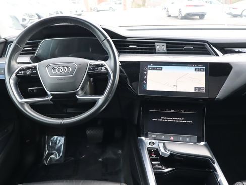 Used 2021 Audi e-tron Premium image 11