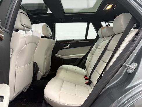 Used 2016 Mercedes-Benz E 350 4MATIC Wagon image 11