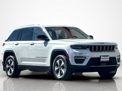 Used 2022 Jeep Grand Cherokee Limited 4xe w/ MOPAR Finishing Package AWD/4WD image 7