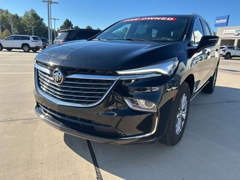 Used 2024 Buick Enclave Premium image 4