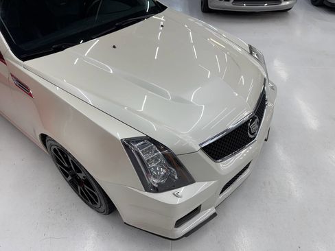 Used 2009 Cadillac CTS V image 9