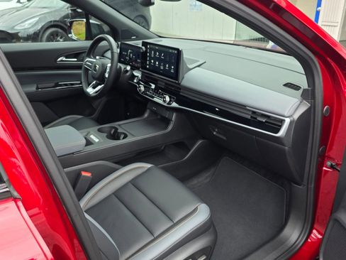 Used 2025 Honda Prologue Touring image 12